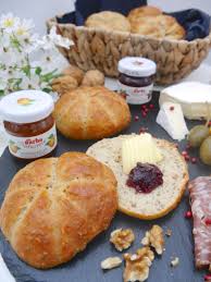 Schnell Gemacht Sind Diese Leckeren Chia Brotchen Denn Der Teig Muss Vor Dem Backen Dank Skyr Und Backpulver Nicht Wie E Brot Mit Backpulver Chia Brot Rezepte