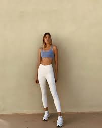 Μεταξύ των ταξιδιών και των επαγγελματικών υποχρεώσεών της, το ονειρικό μοντέλο μας μίλησε για τη ζωή της. Pyuztiwdrrwkcm