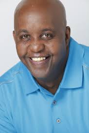 I bet none of y'all even noticed my rings 😘 . . Photo @saraleesaleh Makeup  @goldenkendoll Hair @africarine