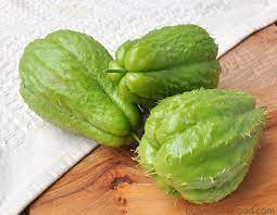 Like other summer squash, chayote is tasty raw (sliced or chopped) in salads, as well as cooked and added to soups and stews. Cooking With Chayote Squash Bc Farms Food
