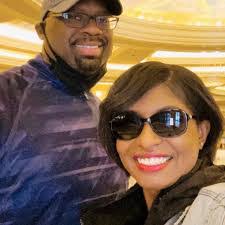 Ashley Mayes's Instagram, Twitter & Facebook