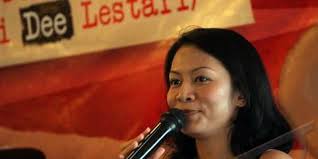 Rahasiakan Single, Dewi Lestari Siap Kembali Bernyanyi : Okezone Celebrity