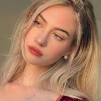 Crissy Smith (@crissysmithh)