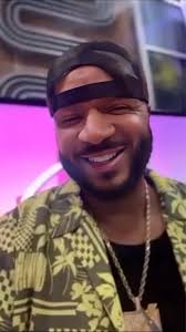 Just told @djsussone that he's finally going to meet @tomwelling &  @themichaelrosenbaum at @cincinnaticomicexpo this month! Superman really  does bring us all together! #smallville #superman ...