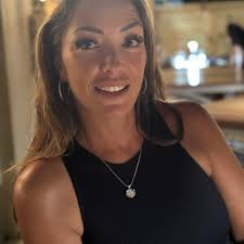 Private charter for 6 people in St Thomas?