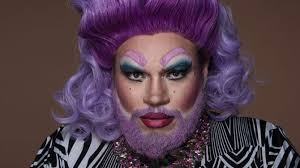 Les drags à barbe font tomber les barrières — Gina Gates et Anaconda  LaSabrosa