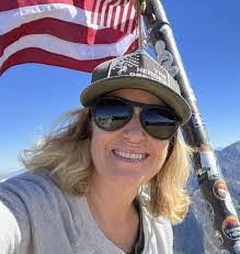 Jennifer Stach's Instagram, Twitter & Facebook