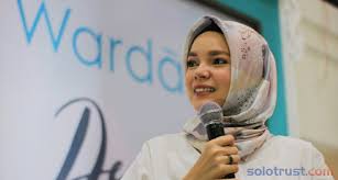 Ibu kotanya adalah blora, sekitar 127 km sebelah timur semarang. Wardah Sambut Ramadan Dengan Senyum Kebaikan Bersama Dewi Sandra