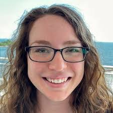 Kimberly Holzer's Instagram, Twitter & Facebook