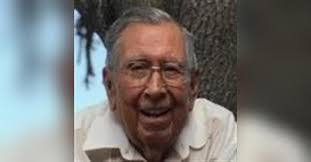 Tracy Bustos's Instagram, Twitter & Facebook