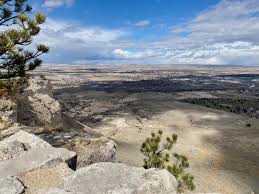 Hike through wolf canyon or head over to the lake, visitors are sure to find a trail for all level of hikers to enjoy. Yes You Can Go Hiking In Nebraska Saddle Rock Trail