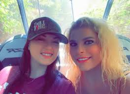 Backwoods with my bishes 🖤