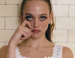 Leftover Women Projects :: Photos, videos, logos, illustrations and  branding :: Behance