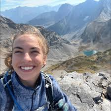 Does this food have any nuts in Vietnamese?