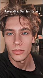 Damian Clapper's Instagram, Twitter & Facebook