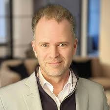 Darryl Mak's Instagram, Twitter & Facebook