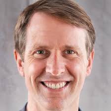 Chair Yoga For Weight Loss: Step-by-Step Routines for Fat-Burning,  Increased Joint Mobility & Improved Flexibility (Health Matters): Rossiter,  Alex: 9798305357257: Amazon.com: Books