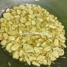 Gaul dengan sedikit garam dulu, dan ratakan. Resepi Bawang Putih Goreng Pedas Resepi Bawang Putih Goreng Rangup Tak Pahit Youtube