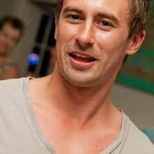 James Harrison (@JimmyHarro)