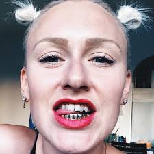 Grace Vandal's Instagram, Twitter & Facebook