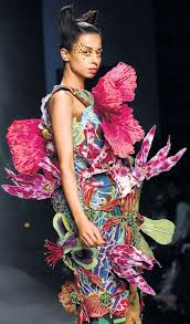 Manish Aroras Fashionable Collection Queen Of Heaven Fashion Jungle Dress Sculptural Fashion