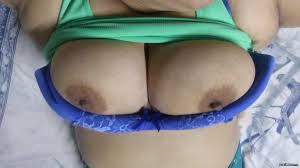 Tetas grandes y pezones enormes - puritanas.com