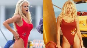 Most popular pamela anderson photos, ranked by our visitors. Lily James Als Pamela Anderson Hier Sehen Wir Sie Endlich Im Roten Badeanzug