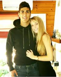 Born 27 april 1989) is a former german footballer who last played as a central defender and defensive midfielder for bundesliga club bayer leverkusen and germany national team. His Gf Or Sister Coz I I Was Born To Be A Madridista Facebook