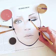 Maquilleuse Professionnelle Je Vous Propose Mes Services De Maquillage Artistique J Interviens Pour Tout Maquillage Artistique Cours De Maquillage Maquillage