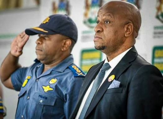 KZNONLINE: Your Government - at the click of a button. - PREMIER NTULI OFFICIALLY ENDORSES SECOND TERM FOR LIEUTENANT GENERAL MKHWANAZI.