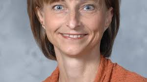 Success & Service: Senior softballers donate for autism