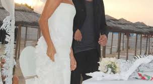 In february 2010, she resumed her notable role of carolina scapece in the rai. Bianca Guaccero E Dario Acocella Matrimonio Sulla Spiaggia Foto Lapresse