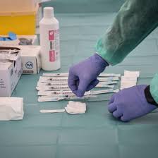 La ragazza aveva ricevuto lo scorso 25 maggio il vaccino anti covid di astrazeneca e ora si starebbero valutando eventuali nessi con. Genova Morta Insegnante Di 32 Anni Vaccinata Con Astrazeneca Sileri Presto Per Parlare Di Un Nesso Causa Effetto Non Ci Sara Nessun Blocco Tgcom24