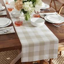 Farmhouse Living Buffalo Check Table Runner In 2020 Buffalo Check Table Runner Elrene Home Fashions Farmhouse Table Runners
