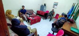 Digerebek Suami, Oknum PNS Ini Ditemukan Telanjang Bulat - Radar Mojokerto