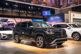 Its interior also offers plenty of passenger and. 2021 Volkswagen Atlas Gets A New Look And New Features