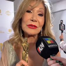 Te queremos @mirthagomezvillalba una mujer única 💐💐💖💖💖💖✨️✨️✨️