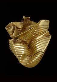 It is absolutely a solid asset when it comes to … btw, if you are not a garrett fan, you can check my favorite detection device for bronze here on amazon! Ringlemere Cup Wikipedia