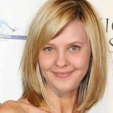 Tania Schwarz's Instagram, Twitter & Facebook