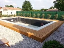 Le bois d'europe, ou bois de pays, est un choix à privilégier pour construire une terrasse de piscine en bois pas cher. Amenagement D Un Tour De Piscine Sans Margelle Avec Pose D Une Terrasse En Bois Sans Vis Apparent A Marseille Sud Creations