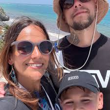 Please can anyone let me know if they have any recommendations for any yoga  or pilate classes? Ideally a class that is suitable for someone with spinal  problems. Thank you.