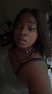 Ariana Martin (@ariiisucks)