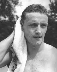 72 Atheletes Image: PICRYL