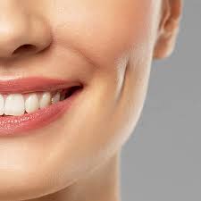 Góc giải đáp: Má lúm đồng tiền có bị mất không? - Nhà thuốc FPT Long Châu