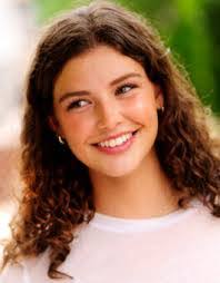 Karina Cox's Instagram, Twitter & Facebook