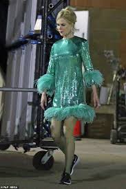 Tony ödüllü broadway müzikali the promun film uyarlamasıdır. Nicole Kidman Joins Meryl Streep And James Corden To Film The Prom In Los Angeles Daily Mail Online