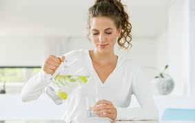 How much water should you drink each day? Benefits Of Drinking Water How It Affects Your Skin Weight And More