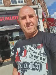 Can anyone tell me if A Slice Of Vinyl Record Shop is open tomorrow? Got  Xmas money burning a hole in my pocket! Cheers 🍻