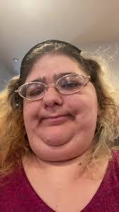 Clarissa Lott's Instagram, Twitter & Facebook