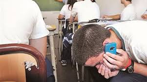 Resultado de imagen para prohibir el celular en clase